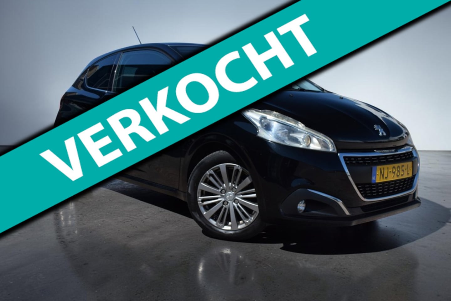 Peugeot 208 - 1.2 PureTech Active, Panoramadak, Climate Control, Navigatie, Nieuwe Dist set