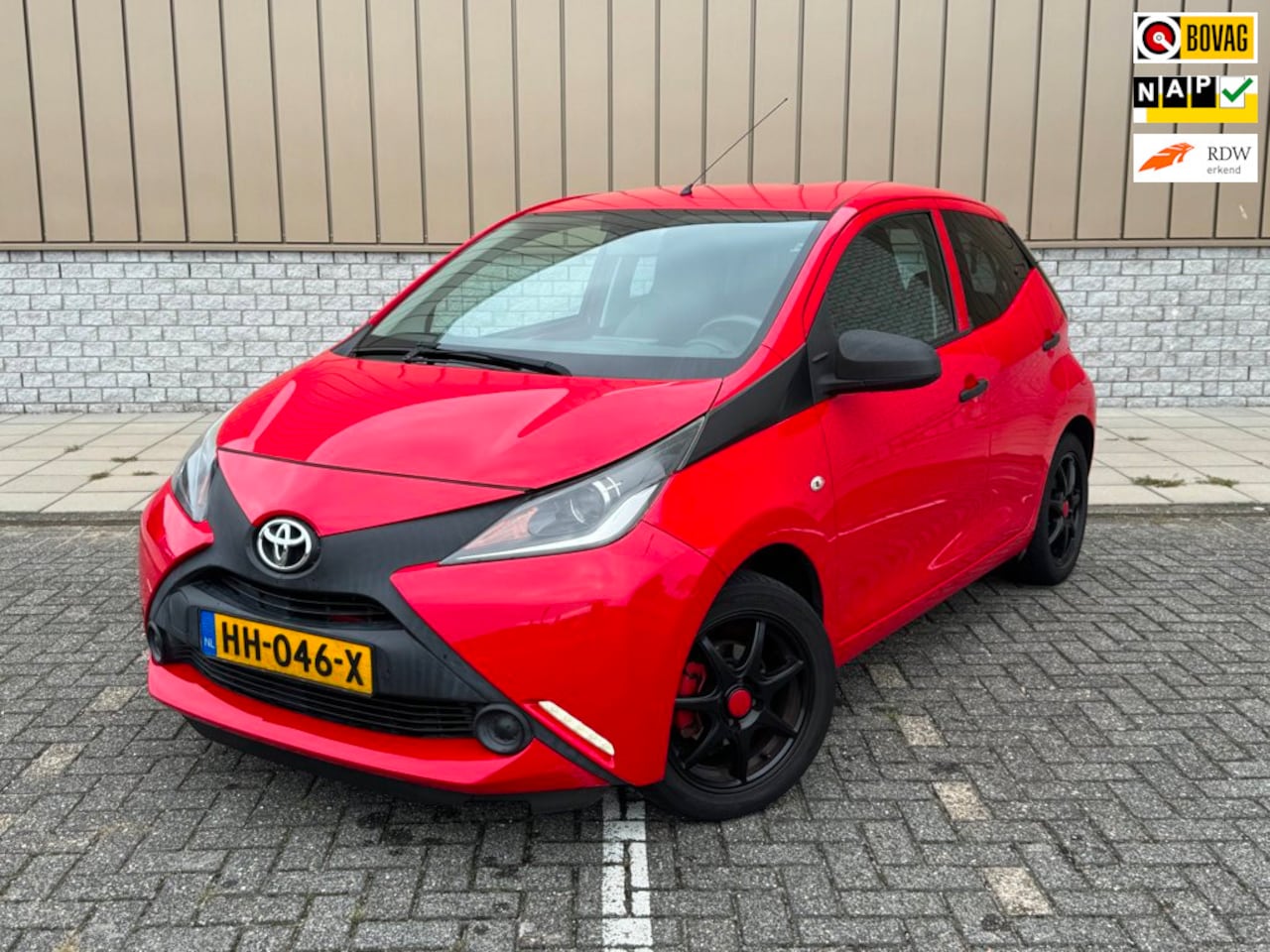Toyota Aygo - 1.0 VVT-i x-now 1.0 VVT-i x-now - AutoWereld.nl
