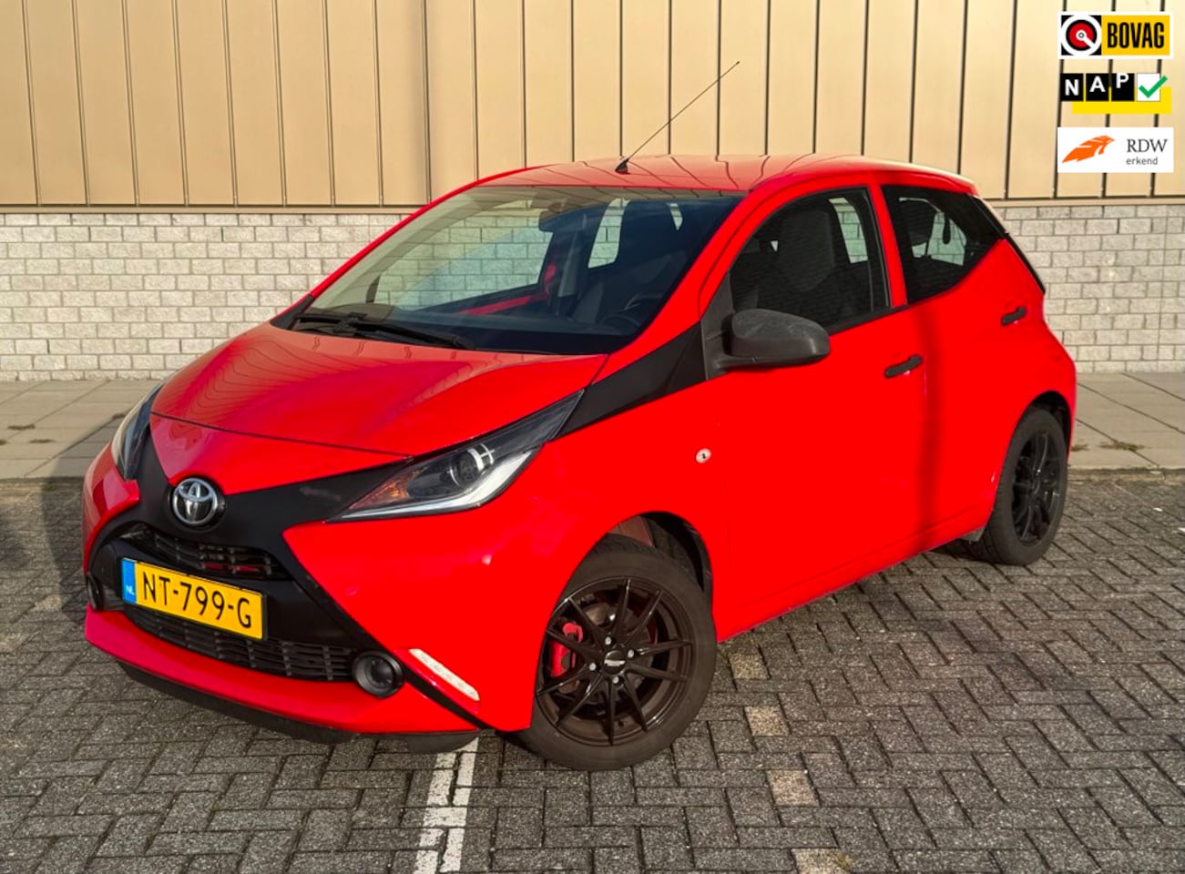 Toyota Aygo - 1.0 VVT-i x-fun 1.0 VVT-i x-fun - AutoWereld.nl