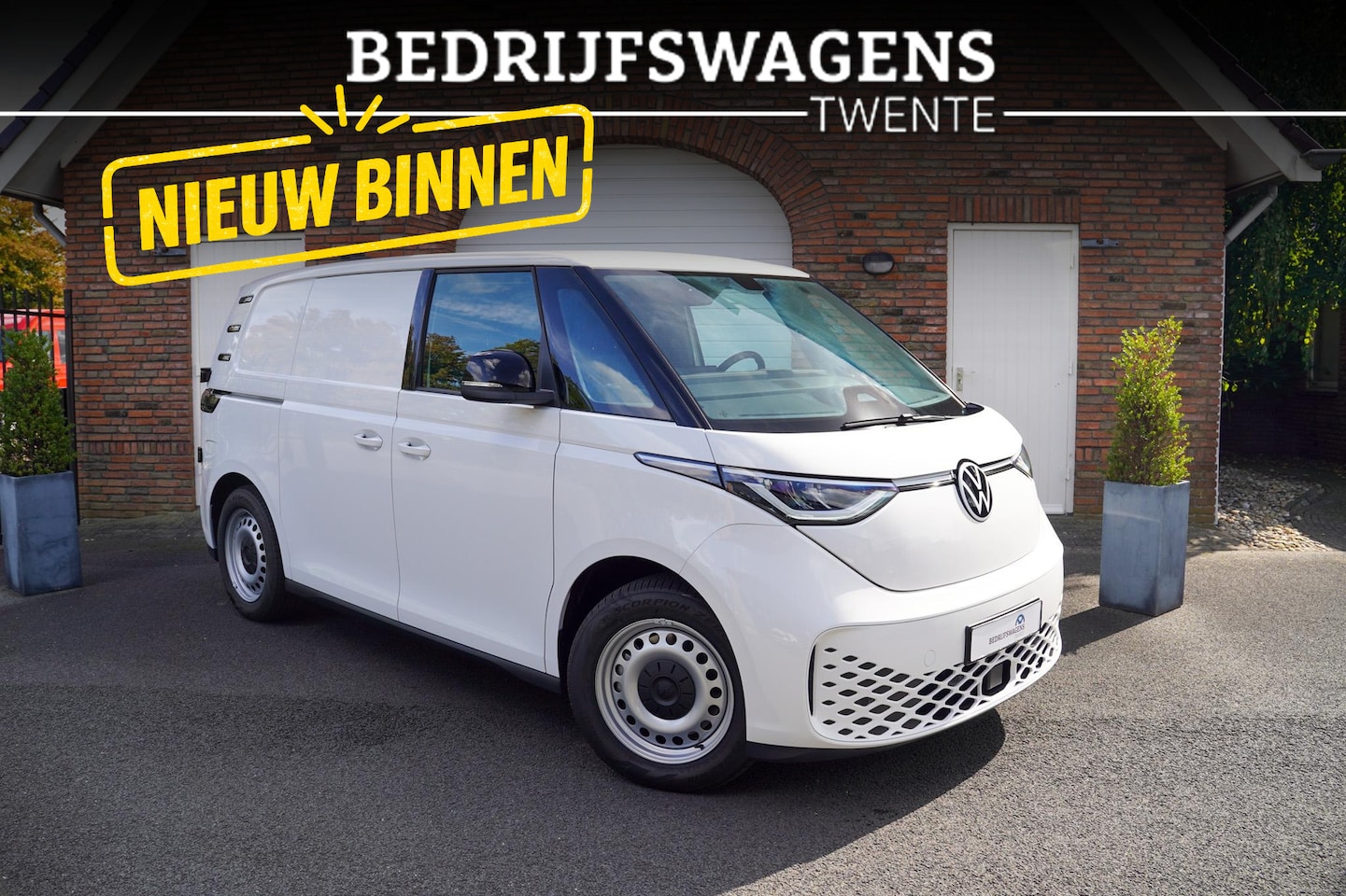 Volkswagen ID. Buzz Cargo - 79 kWh 286PK L1H1 A-Deuren Side Assist ACC Travel Assist - AutoWereld.nl