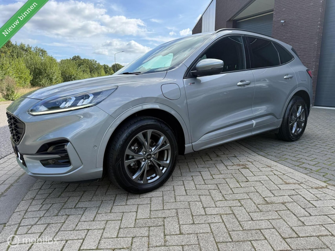 Ford Kuga - 2.5 PHEV ST-Line 2023 - AutoWereld.nl