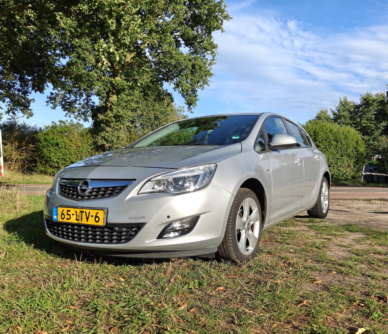 Opel Astra - 1.4 Edition - AutoWereld.nl