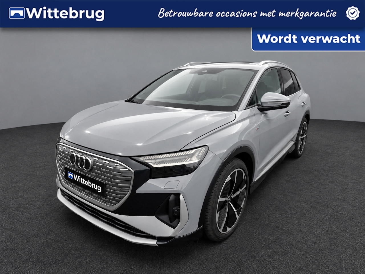 Audi Q4 e-tron - 50 quattro 300pk S Edition 77 kWh / Zwart Leder / S-Line / Panoramadak / Navigatie / 21"LM - AutoWereld.nl