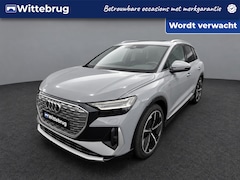 Audi Q4 e-tron - 50 quattro 300pk S Edition 77 kWh / Zwart Leder / S-Line / Panoramadak / Navigatie / 21"LM