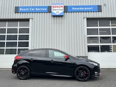 Ford Focus - 1.0 Titanium Edition (Nieuwe distributieriem)