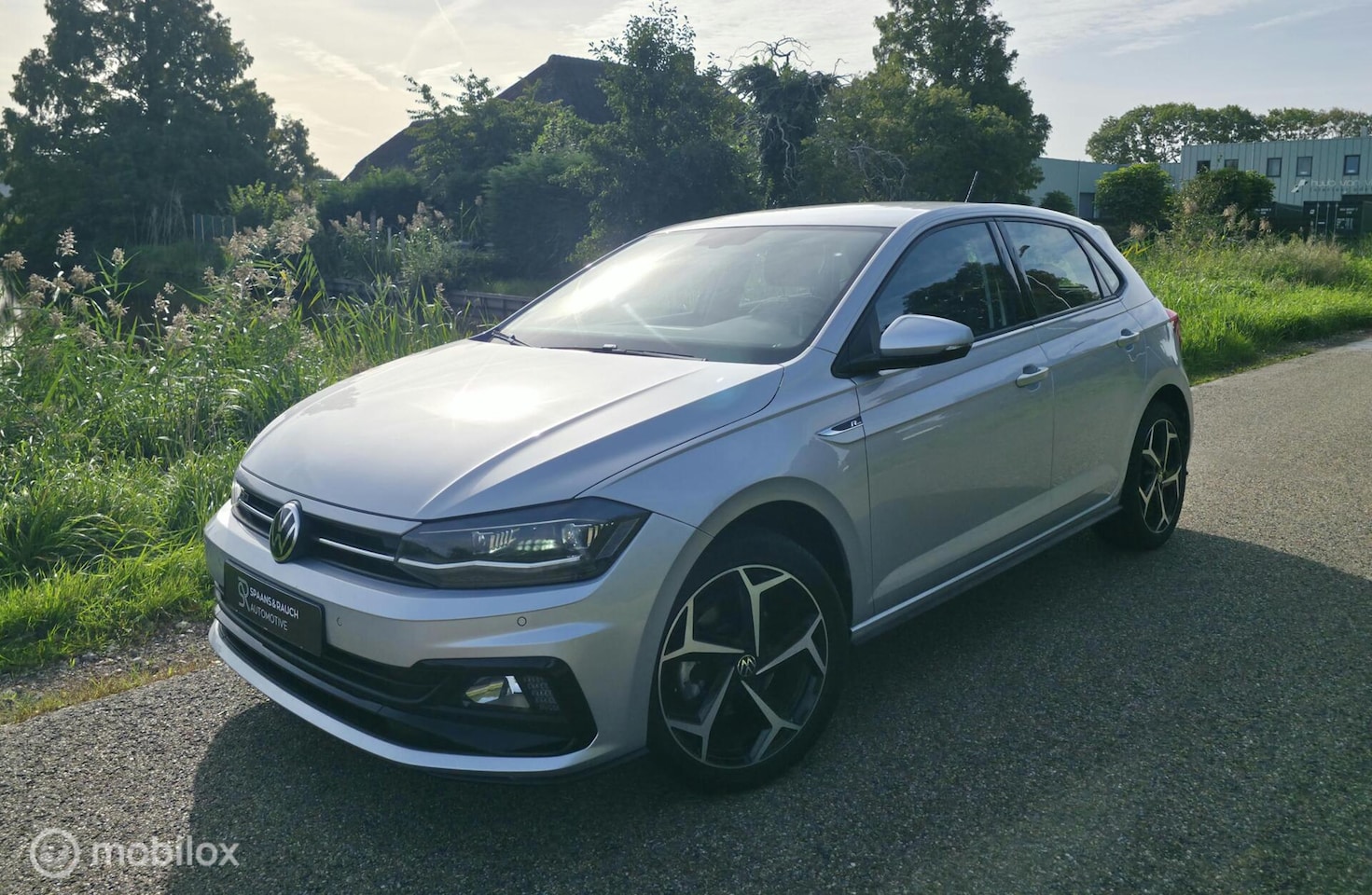 Volkswagen Polo - 1.0 TSI R-line / Navi / Carplay / Camera - AutoWereld.nl