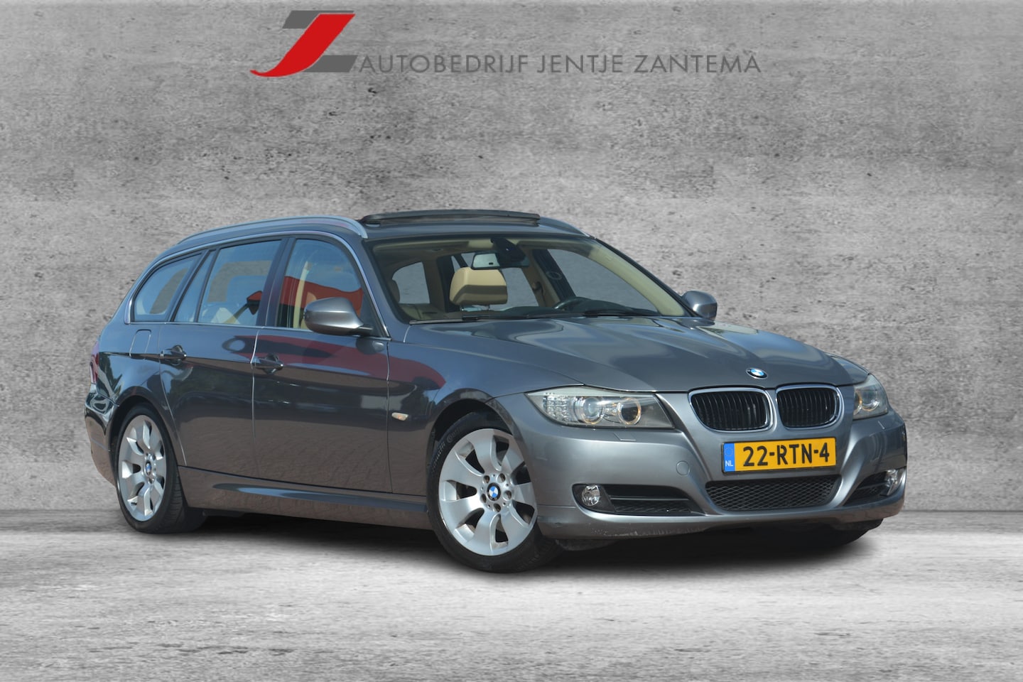 BMW 3-serie Touring - 320d Efficient Dynamics Edition Luxury Line | Navigatie | Schuif/kanteldak | Cruise-contro - AutoWereld.nl