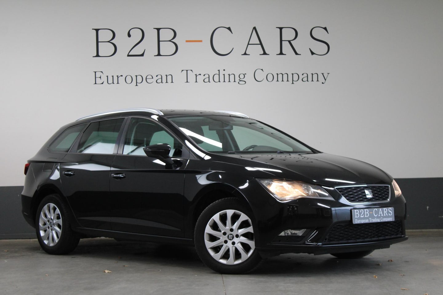 SEAT Leon ST - 1.6 TDI Style | Navi | Winterpakket | BTW Auto - AutoWereld.nl