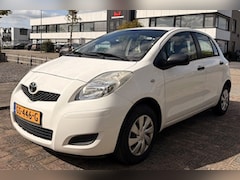 Toyota Yaris - 1.0 VVTi Acces APK Gek. 09-2027