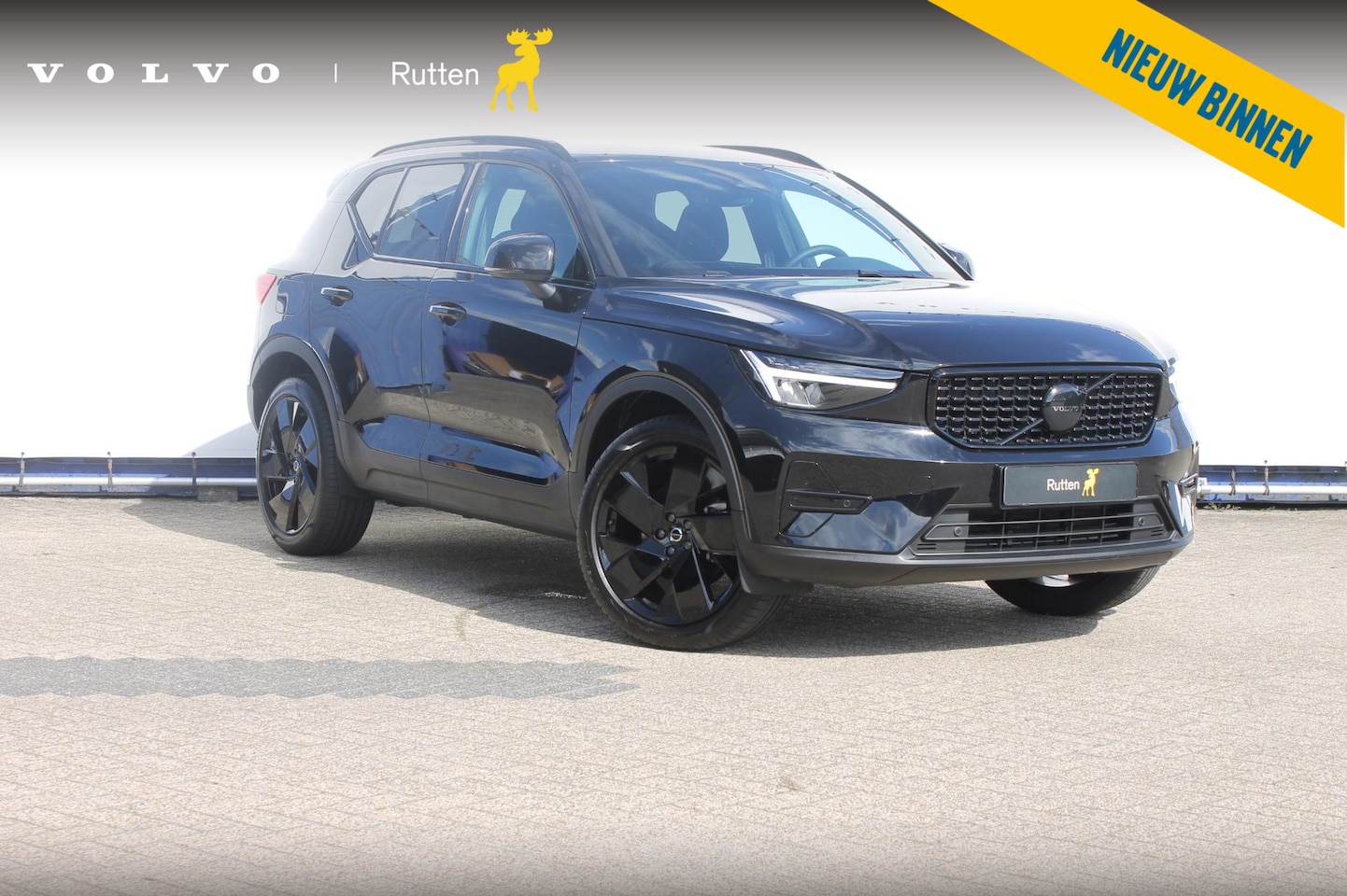 Volvo XC40 - 2.0 B3 Plus Black Edition Google Infotainment / Adaptieve cruise control / Elektrisch bedi - AutoWereld.nl