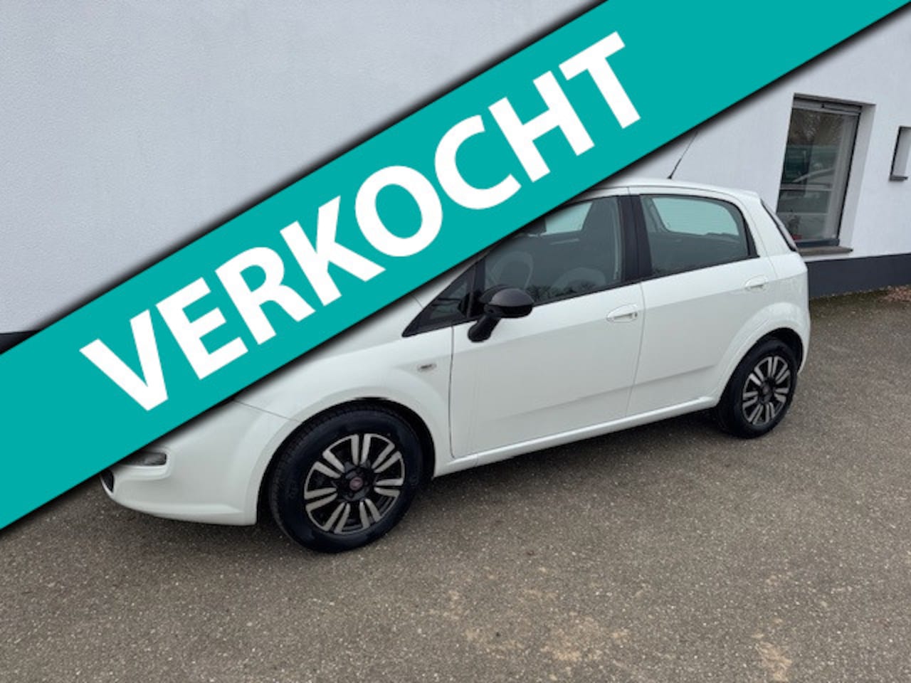 Fiat Punto Evo - 0.9 TwinAir Pop 0.9 TwinAir Pop, '12, nwe. koppeling, banden en apk, 5-drs ! - AutoWereld.nl