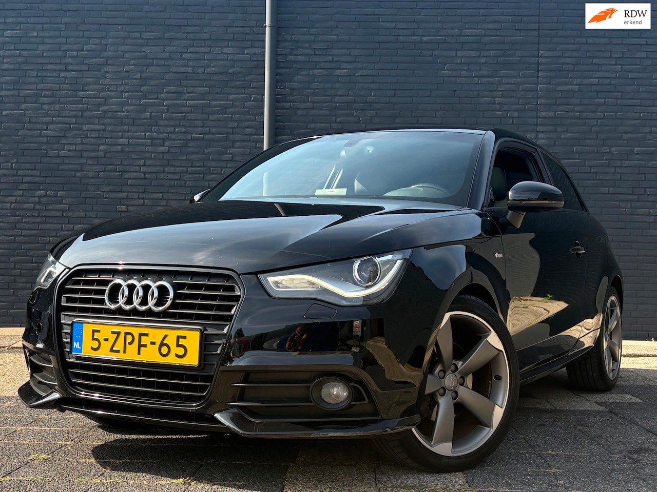 Audi A1 - 1.4 | Automaat | Pano | 3x S-Line | Stoelverwarming - AutoWereld.nl