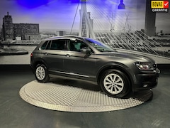 Volkswagen Tiguan - 1.5 TSI ACT Comfortline Business *Led*Appconnect*Camera*Trekhaak