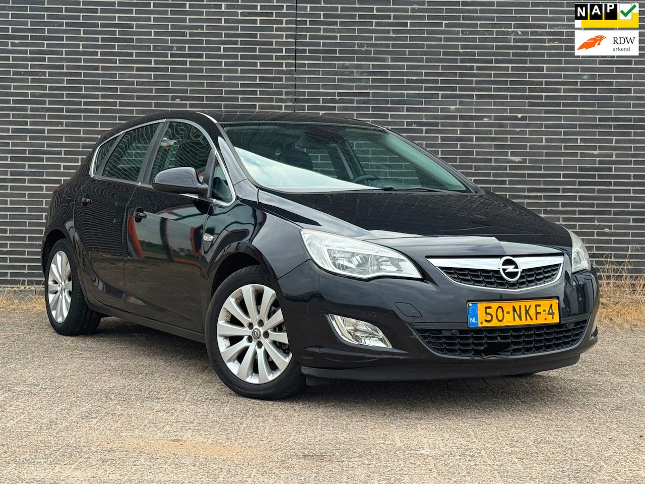 Opel Astra - 1.4 Turbo Cosmo Clima, Half Leder etc! - AutoWereld.nl