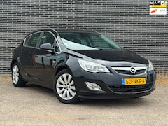 Opel Astra - 1.4 Turbo Cosmo Clima, Half Leder etc