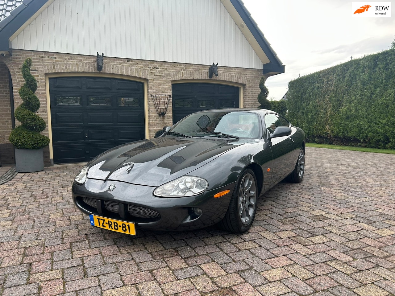 Jaguar XK8 - 4.0 V8 Coupé 4.0 V8 Coupé - AutoWereld.nl
