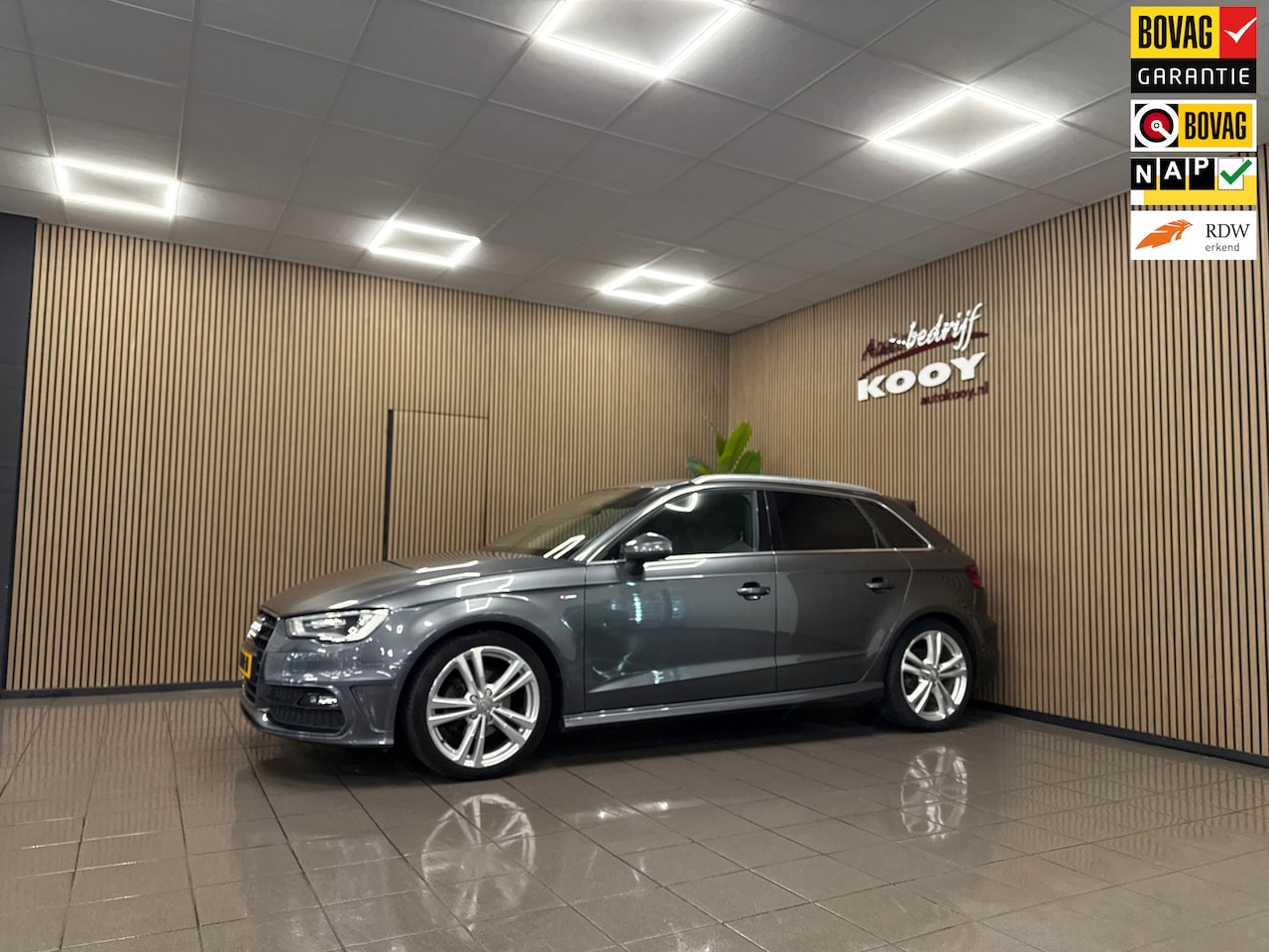 Audi A3 Sportback - 1.4 TFSI CoD Ambition Pro Line S * Navigatie / LM Velgen / Cruise control / NL Auto * - AutoWereld.nl