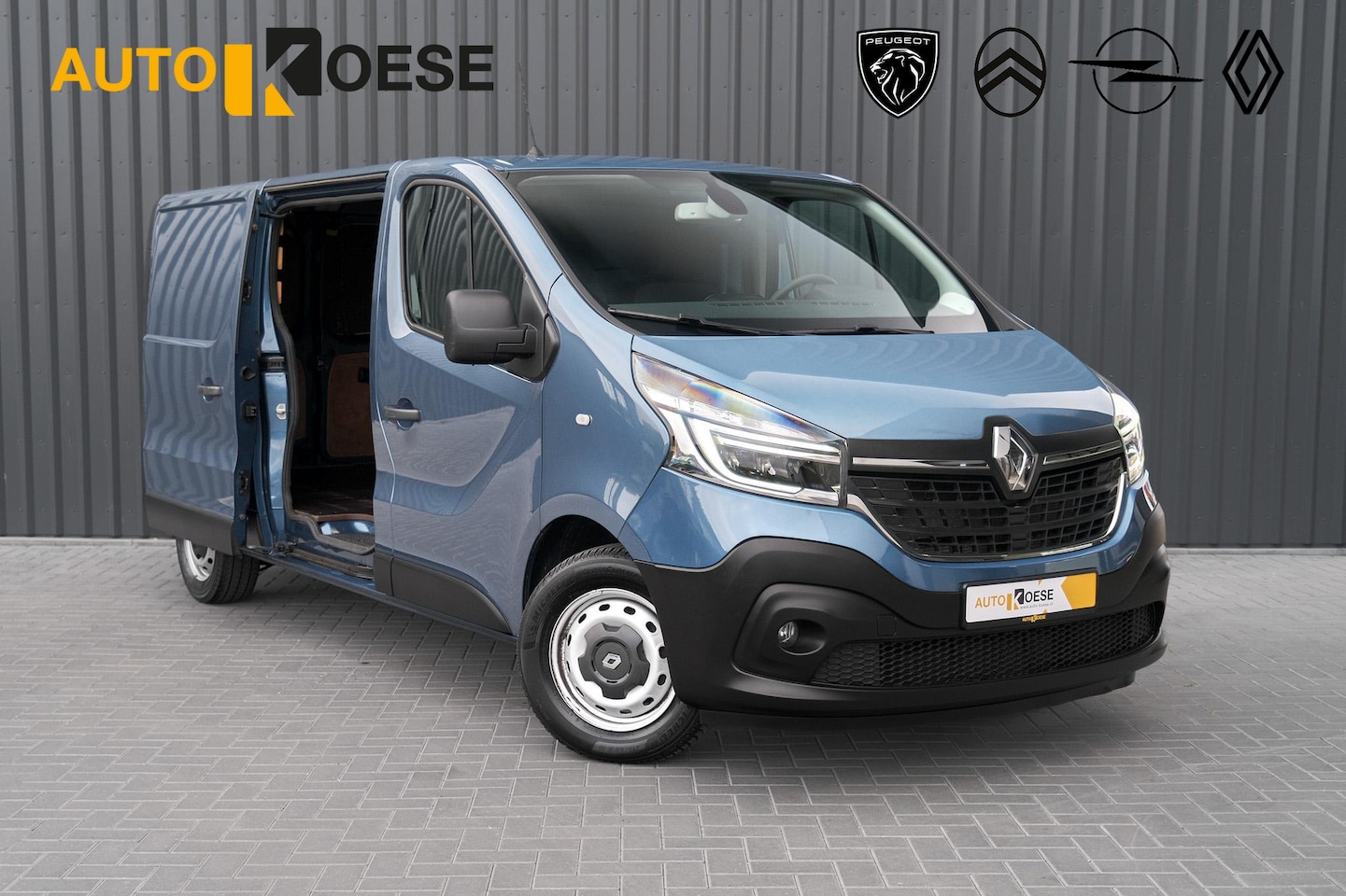 Renault Trafic - 2.0 dCi 120 T29 L2H1 Comfort | Betimmering Laadruimte | Camera | Apple Carplay | Allseason - AutoWereld.nl