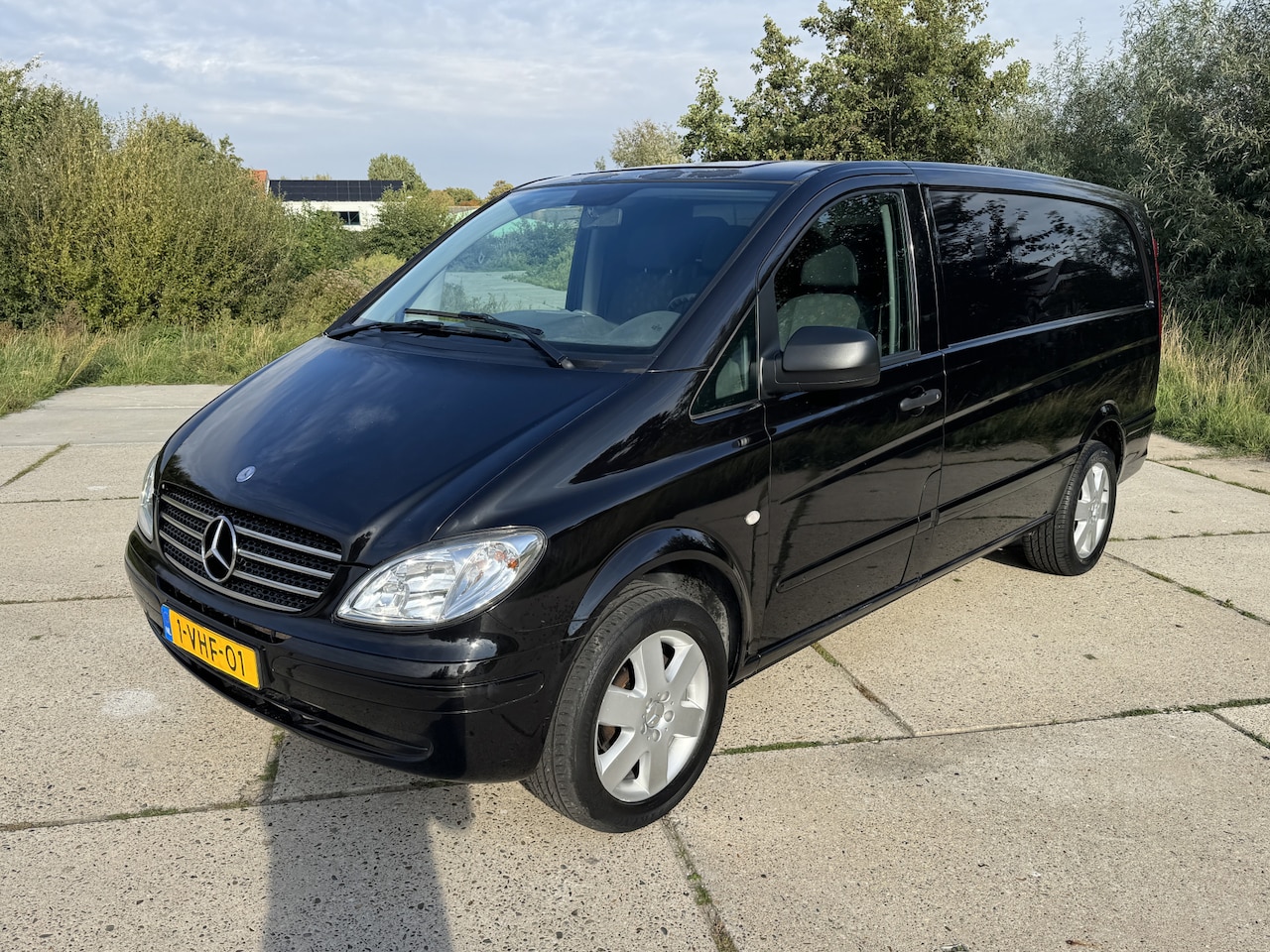 Mercedes-Benz Vito - 111 CDI L2 H1 119038km NAP airco 3 zits - AutoWereld.nl