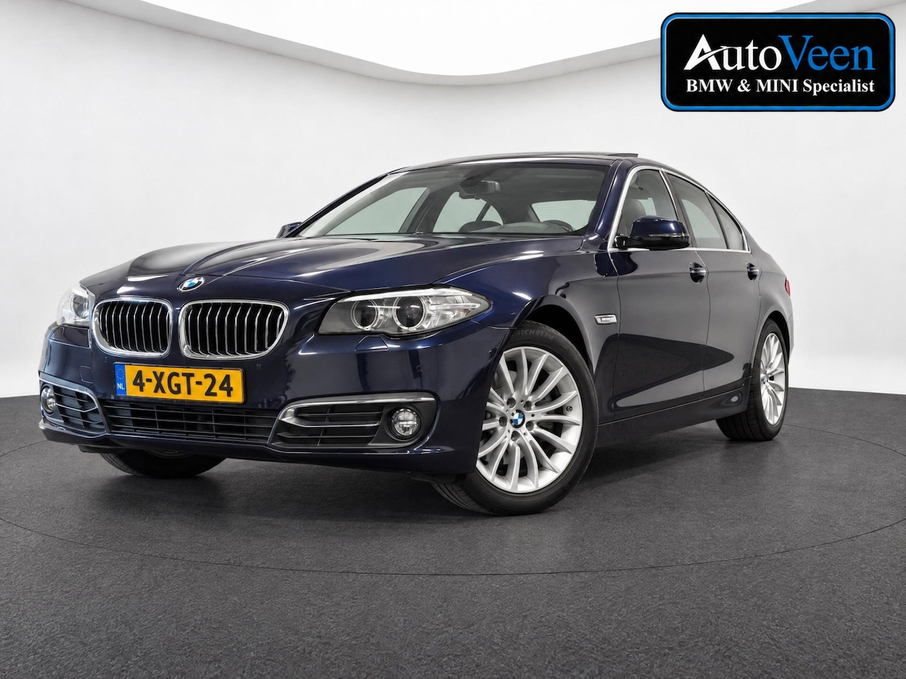 BMW 5-serie - 520i Last Minute Edition (PANO, LEDER, NAVI, CRUISE, GOED ONDERHOUDEN) - AutoWereld.nl