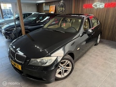 BMW 3-serie - 316i High Executive|Pano|Navigatie| Org NL Auto