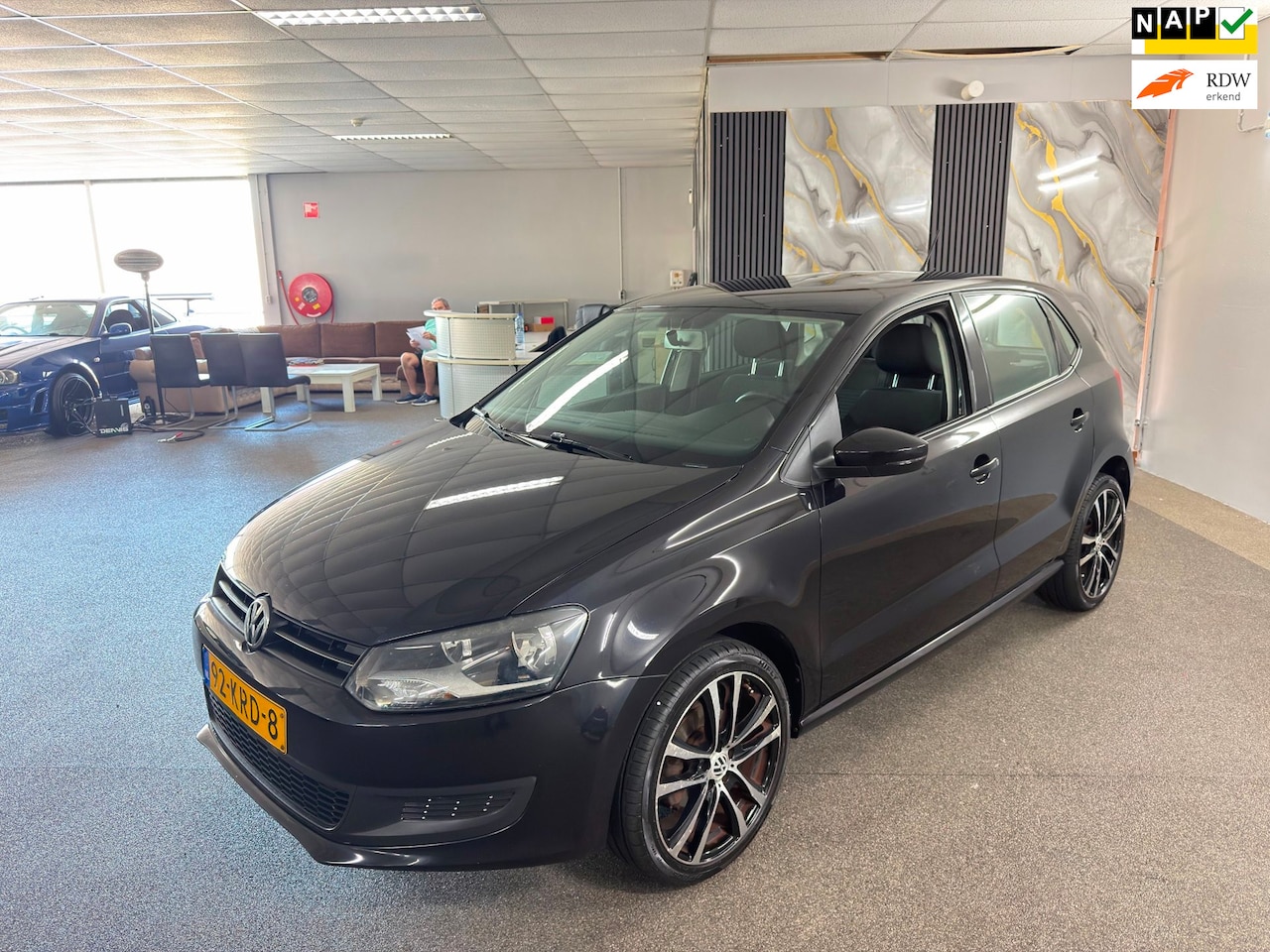 Volkswagen Polo - 1.4-16V Comfortline Apk Nieuw,Airco,Cruise,Carplay,Camera,N.A.P,Lm velgen,2 sleutels,Topst - AutoWereld.nl