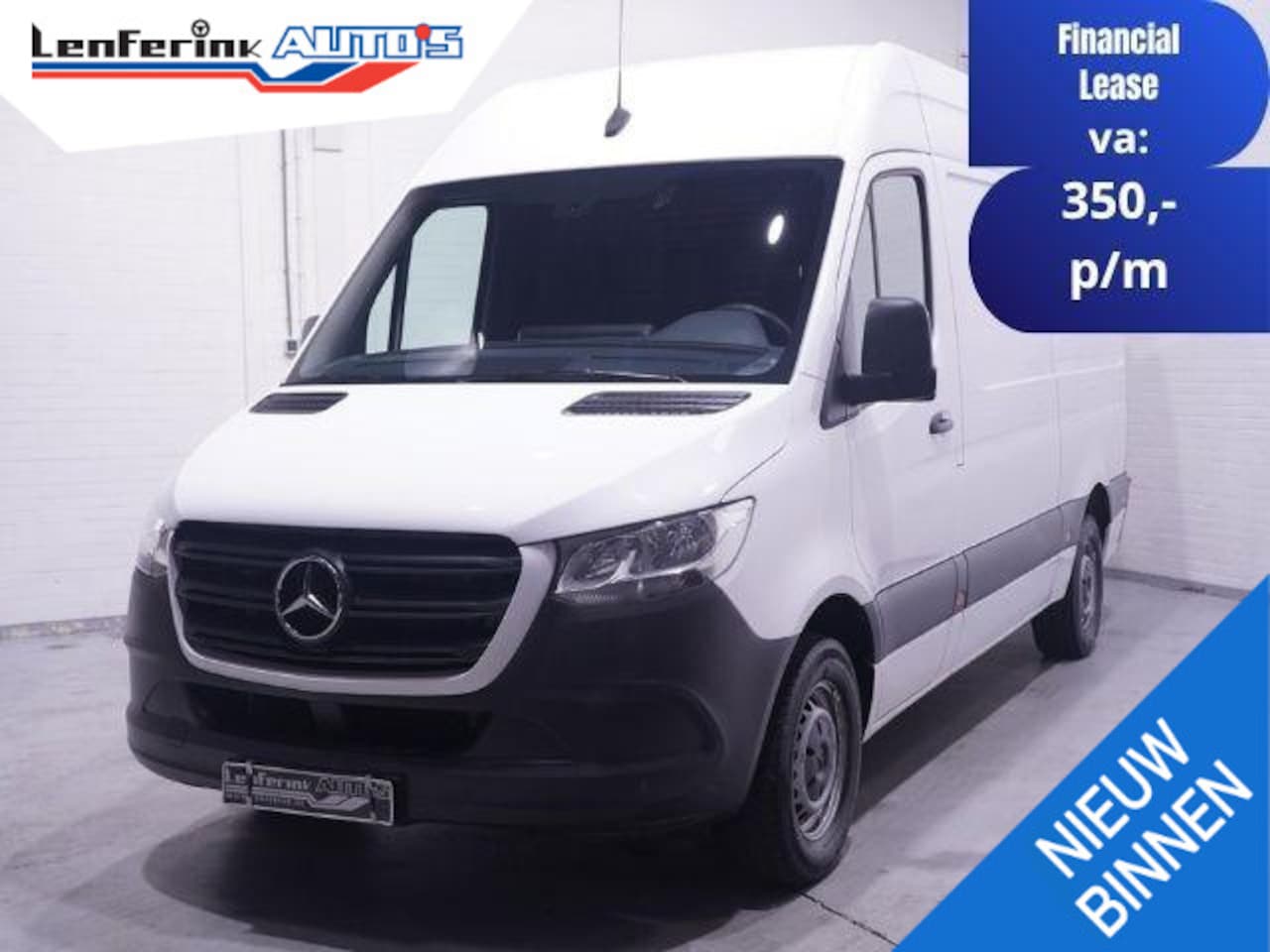 Mercedes-Benz Sprinter - 317 CDI 170 pk L2H2 Camera, Apple Carplay Cruise Control, Airco, Opstap achter, 3-Zits - AutoWereld.nl