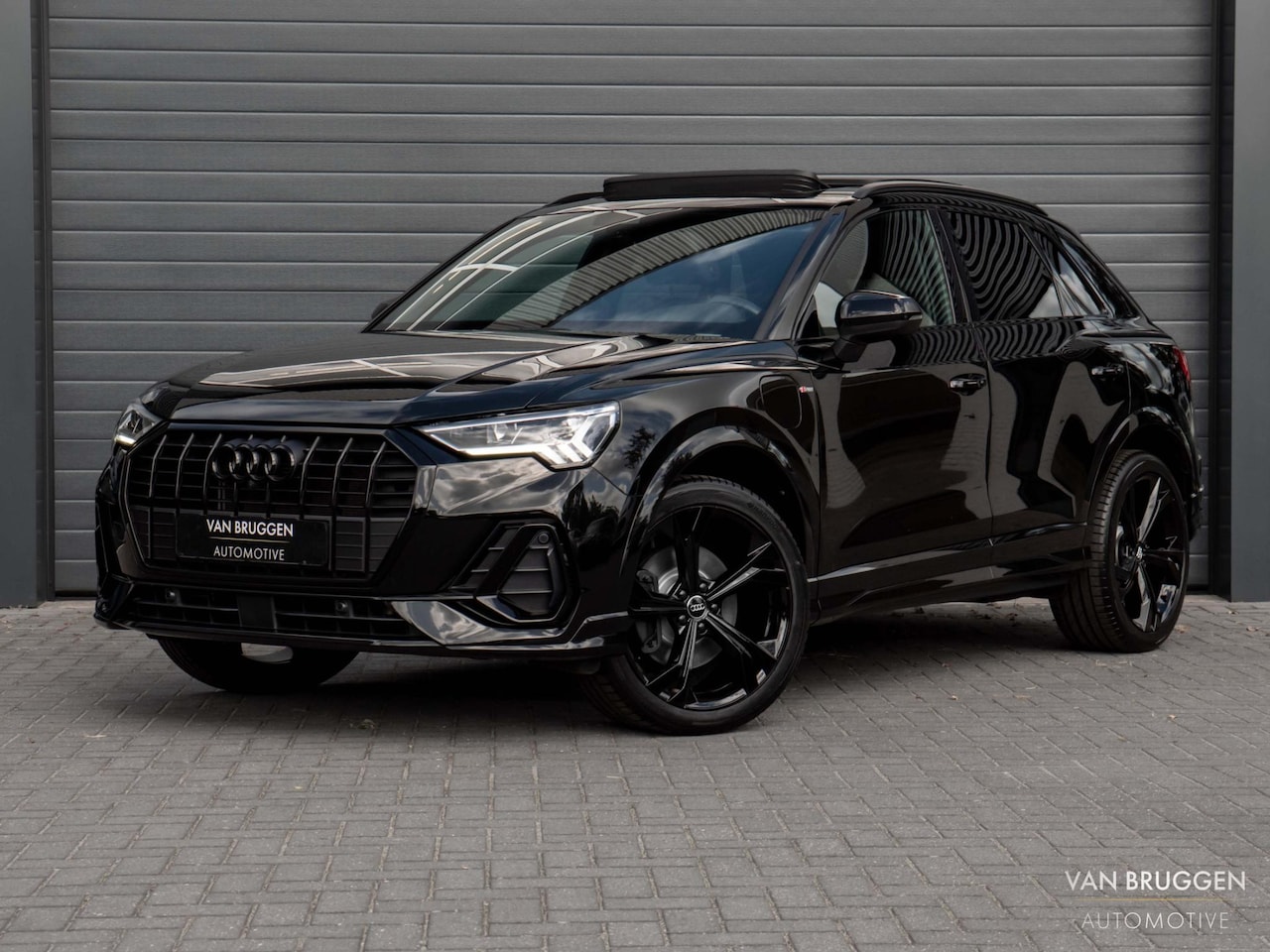 Audi Q3 - 45 TFSI e S-Line Pano SONOS 360 Keyless BTW 20" - AutoWereld.nl