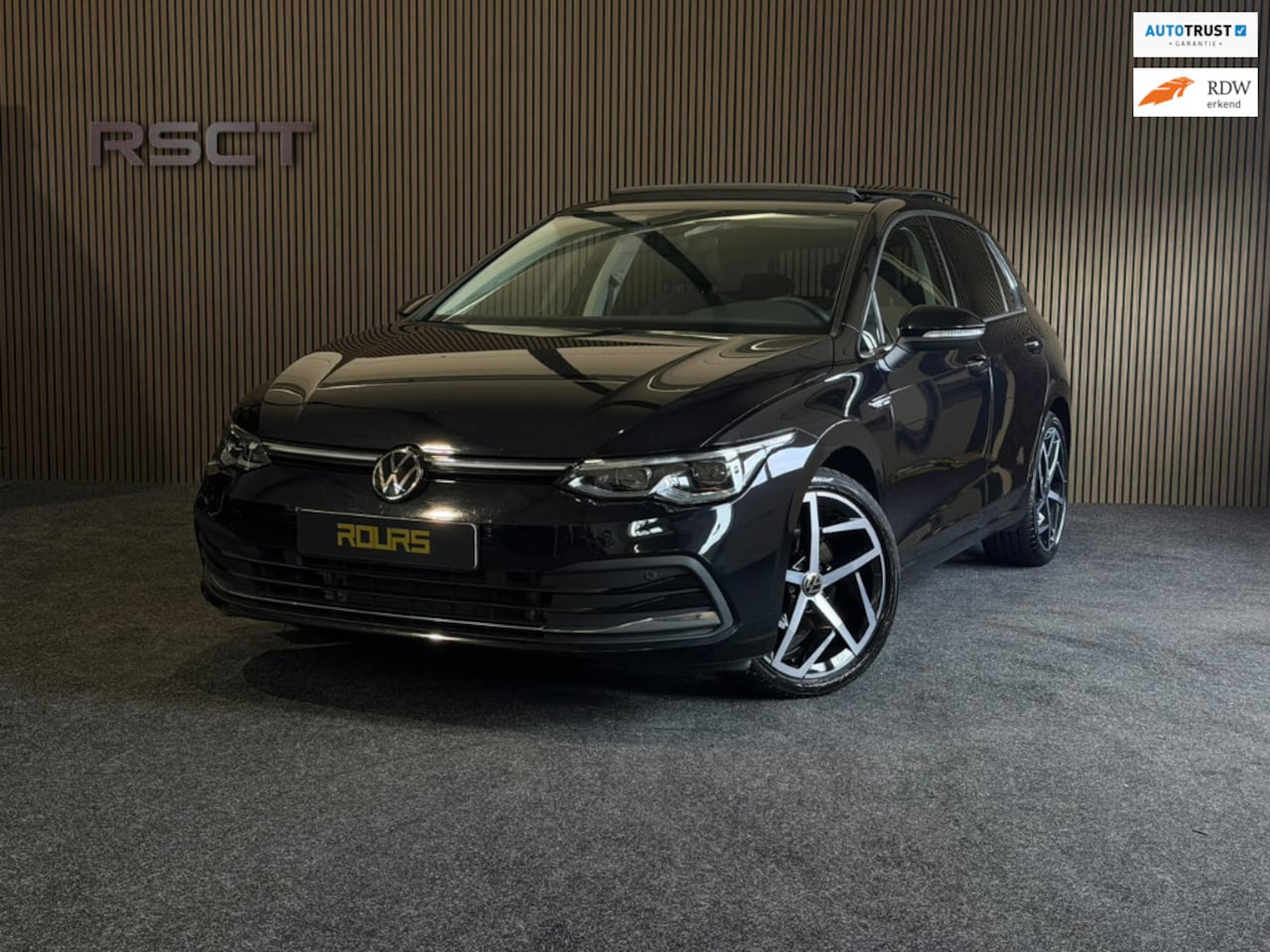 Volkswagen Golf - 1.5 eTSI R-Line | Full Option | Pano | IQ.Light | Massage | Stoelverwarming | ACC - AutoWereld.nl
