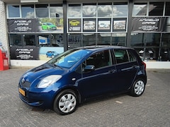 Toyota Yaris - 1.0 VVTi Spirit