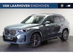 BMW X1 - xDrive25e M Sport Automaat / Panoramadak / Trekhaak / Sportstoelen / Achteruitrijcamera /