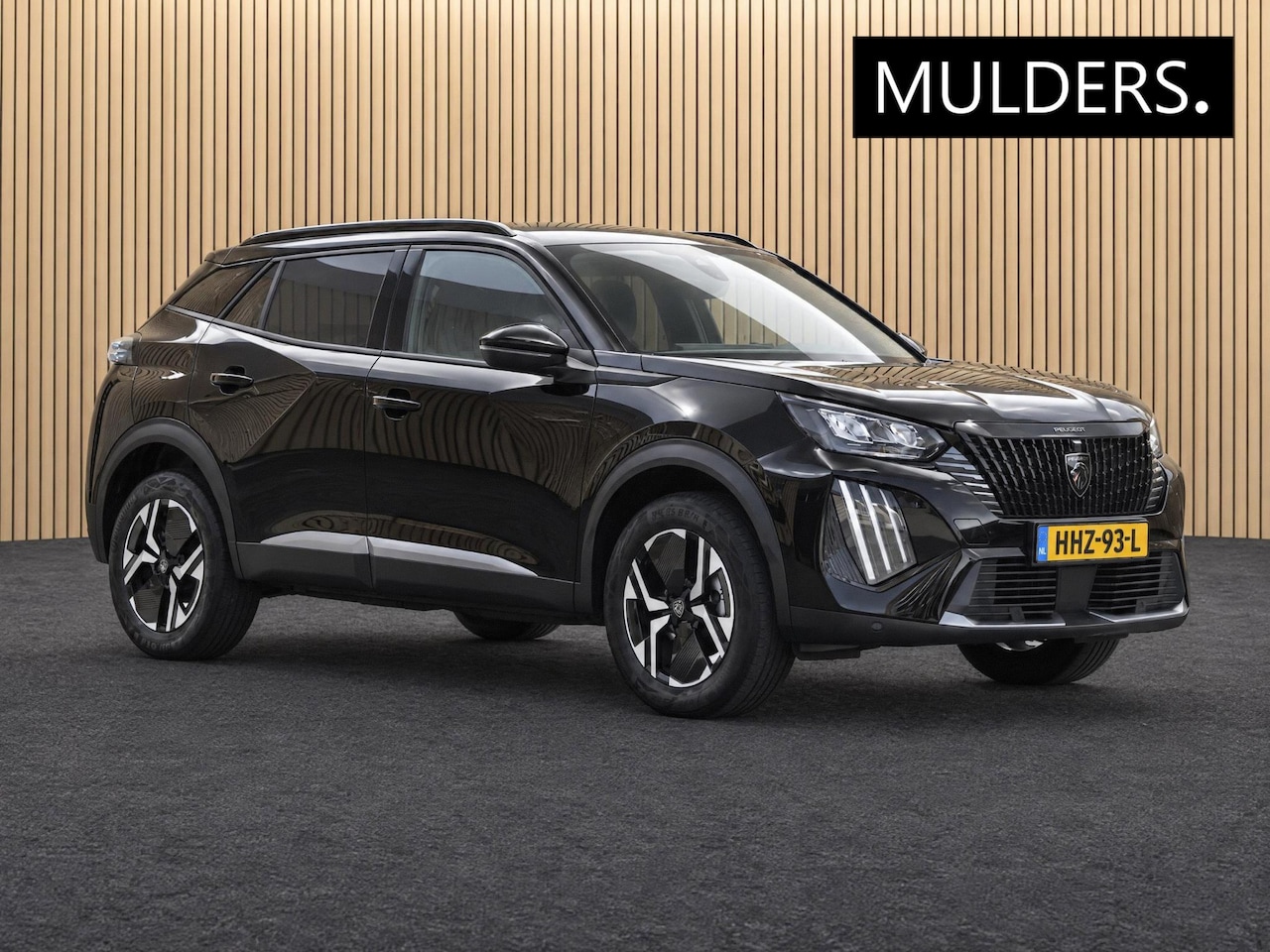 Peugeot 2008 - 1.2 Hybrid 145 Allure | Navi / Camera / Climate - AutoWereld.nl