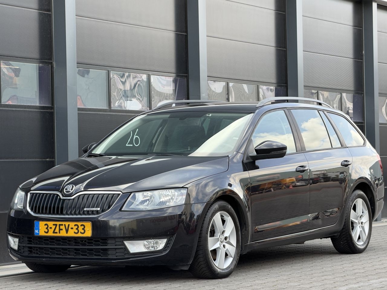 Skoda Octavia - 1.6 TDI Greenline Navi Clima PDC - AutoWereld.nl