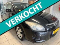 Hyundai i30 - 1.4i Blue Active Cool | APK Aanwezig | Airco |