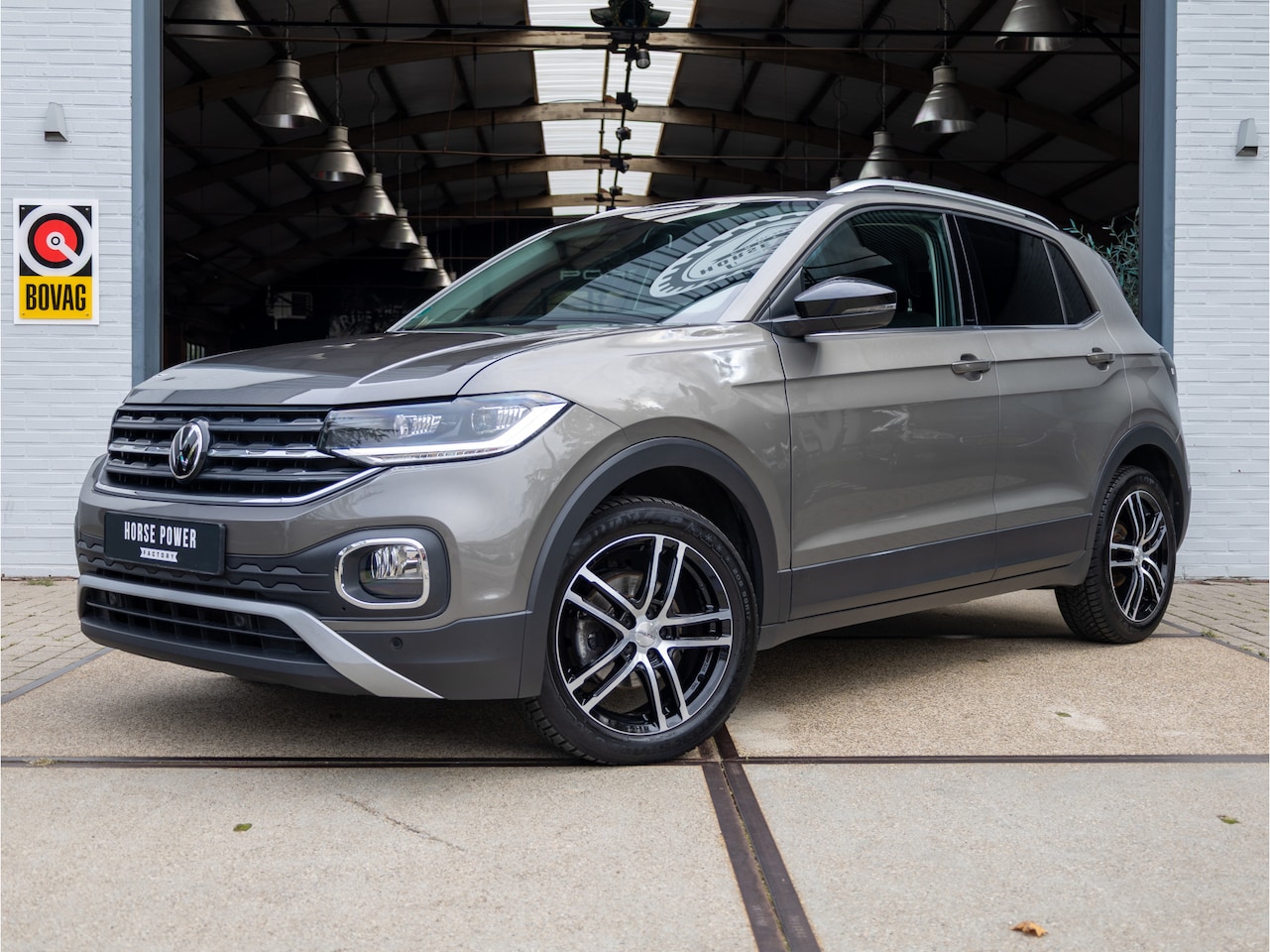 Volkswagen T-Cross - 1.5 TSI Style *BTW'er | LED | ACC | Camera | Stoelverwarming | Lane assist | Clima | Halfl - AutoWereld.nl