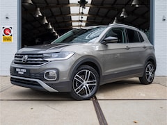 Volkswagen T-Cross - 1.5 TSI Style *BTW'er | LED | ACC | Camera | Stoelverwarming | Lane assist | Clima | Halfl