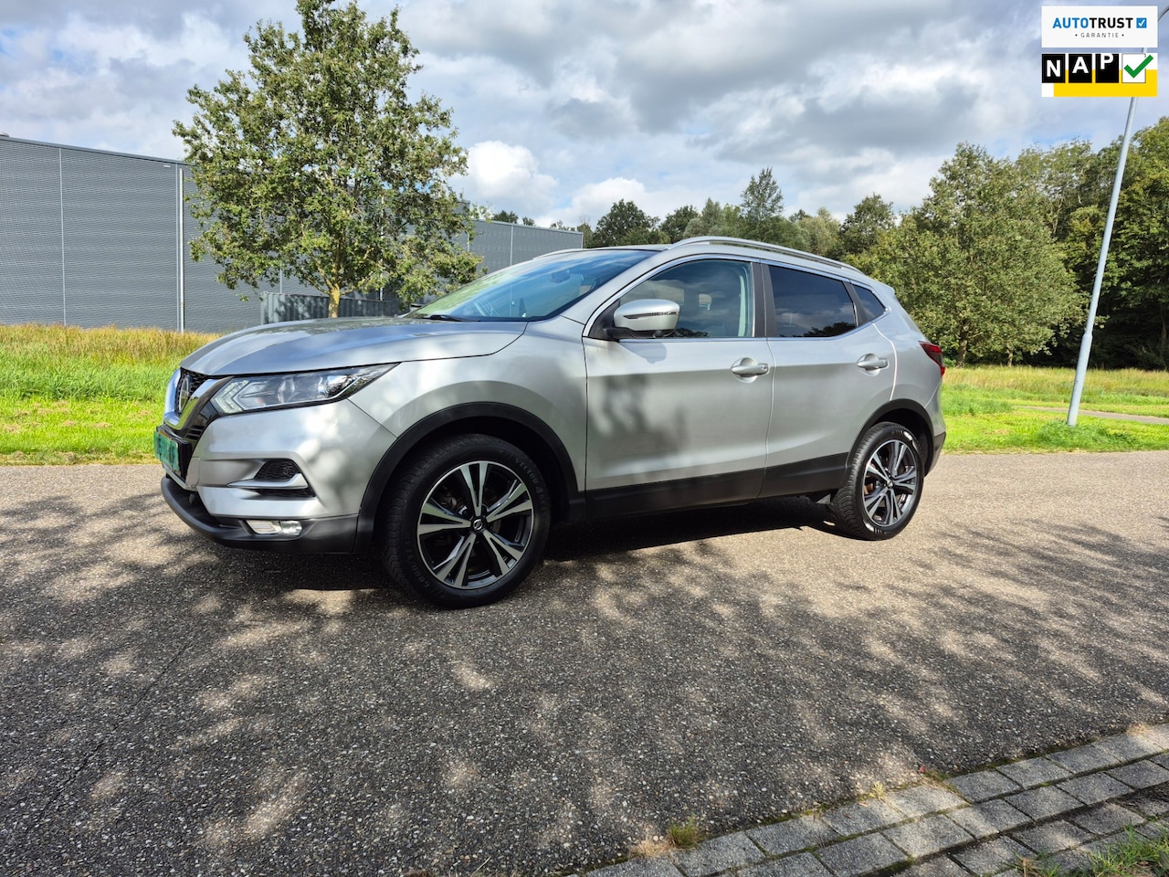 Nissan Qashqai - 1.3 DIG-T N-Connecta - AutoWereld.nl