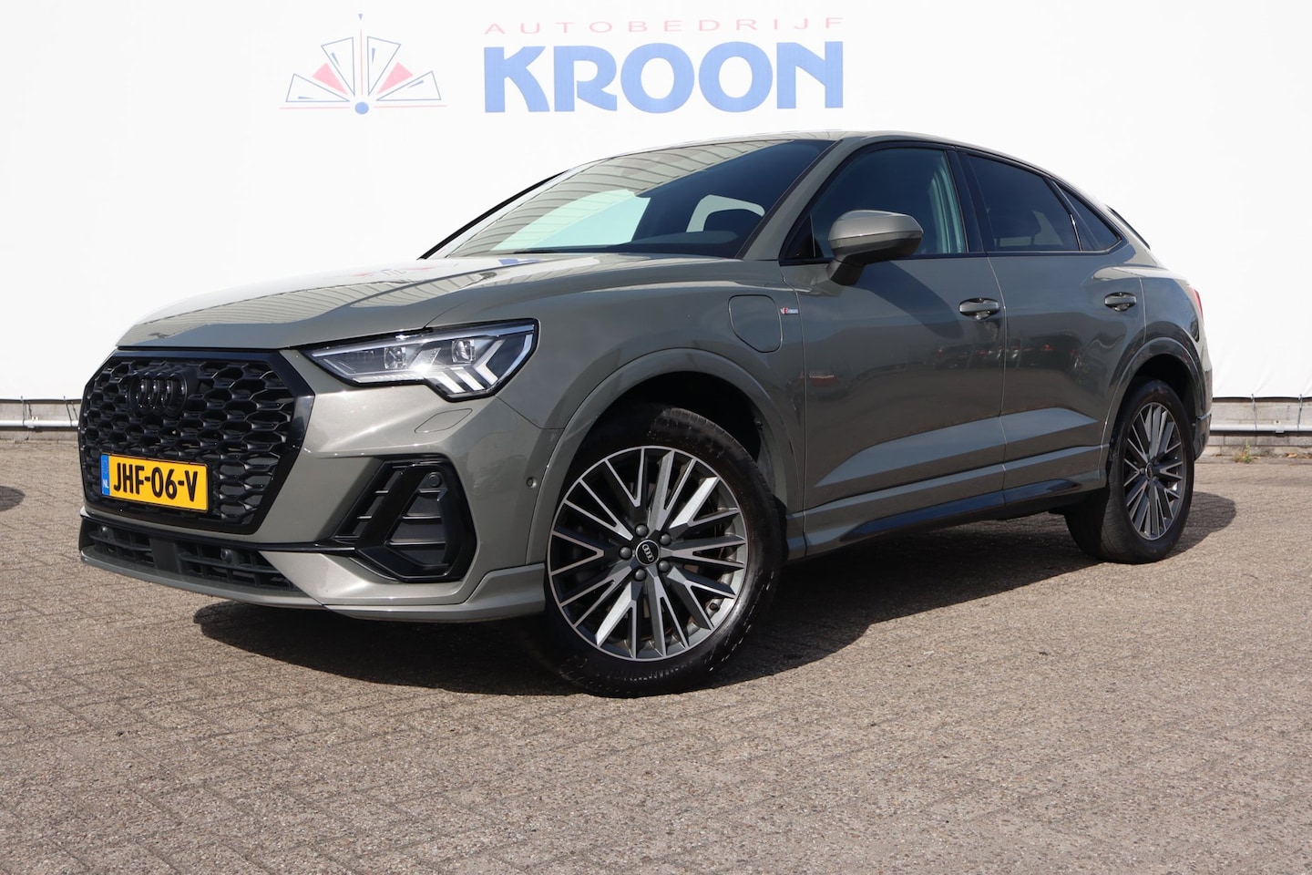 Audi Q3 Sportback - 45 TFSI e S Edition | SOH 87 % | S-Line | Adapt-Cruise| Bluetooth | Sportstoelen - AutoWereld.nl