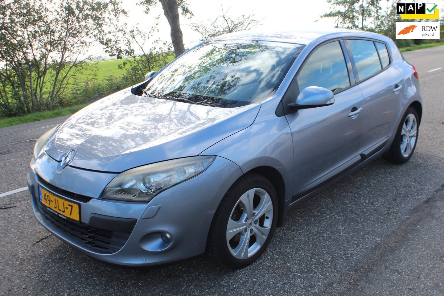 Renault Mégane - 1.6 Dynamique // klima / cruise / navi // - AutoWereld.nl