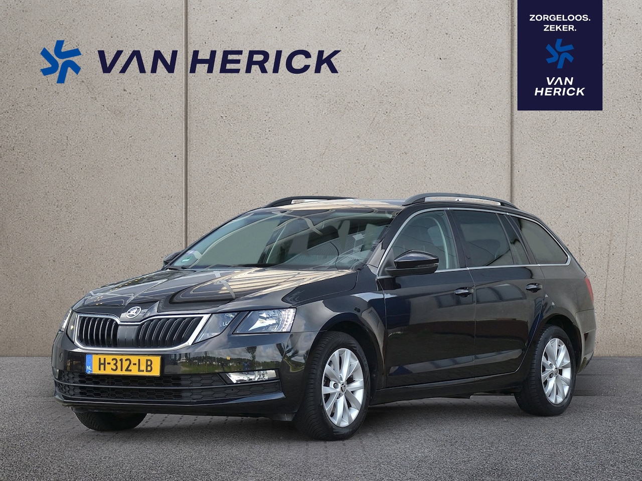 Skoda Octavia Combi - 1.0 TSI Greentech Business Edition | Navigatie | Trekhaak | Stoelverwarming - AutoWereld.nl