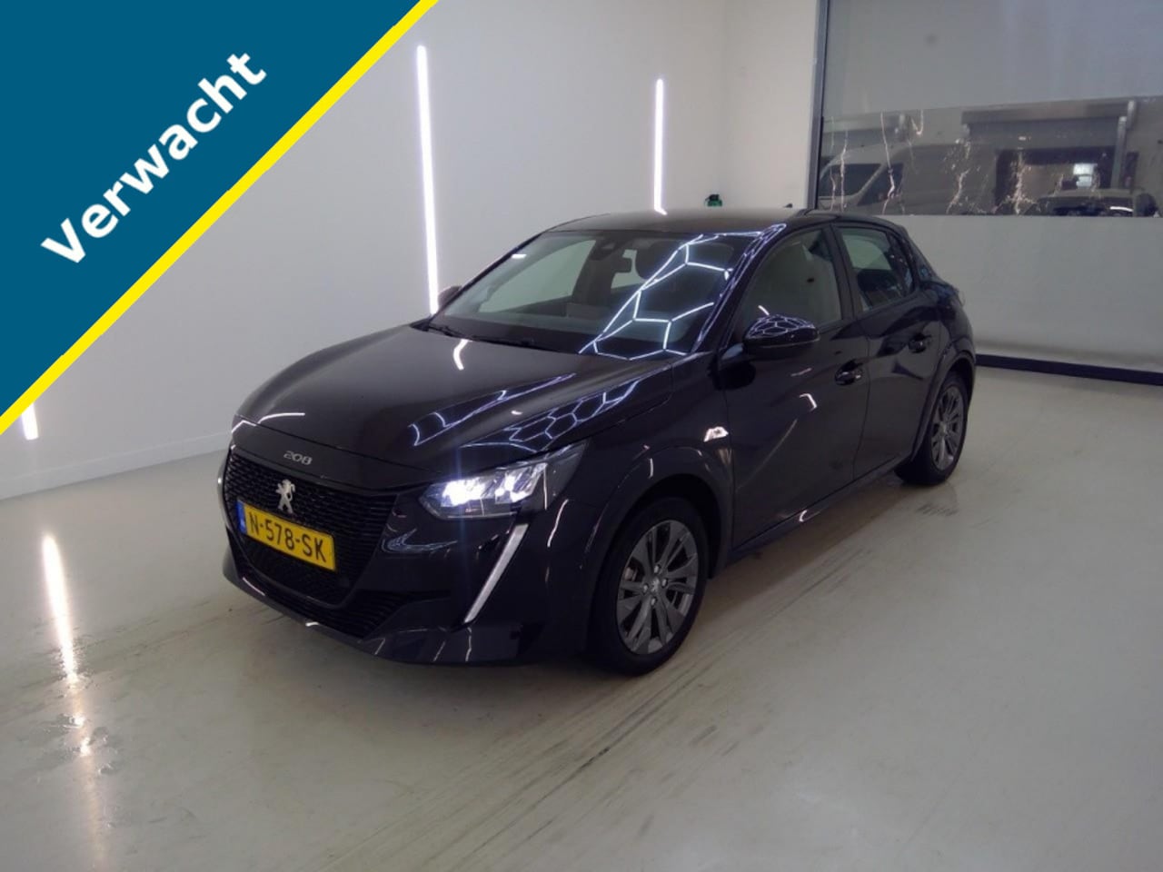 Peugeot e-208 - Active Pack 50 kWh SOH 95 Stoelverwarming/Navi/Carplay - AutoWereld.nl
