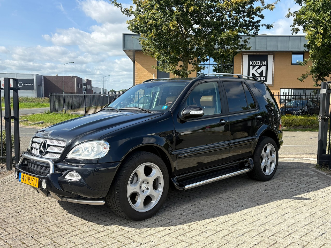 Mercedes-Benz M-klasse - 350 Special Edition | Brabus Styling | 7 SEATS | - AutoWereld.nl