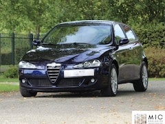 Alfa Romeo 147 - 2.0 T.Spark Distinctive Selespeed | Zwitsers
