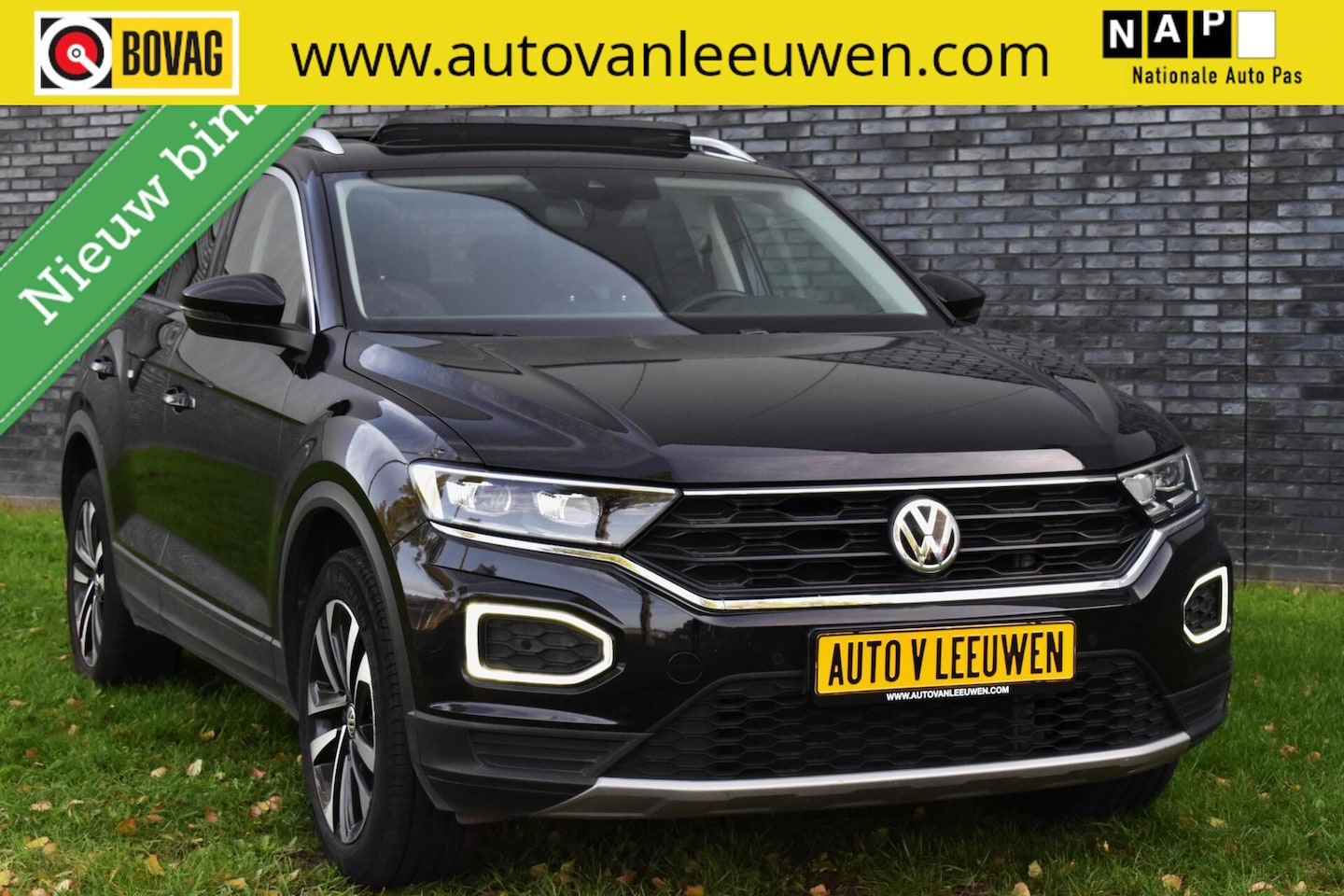 Volkswagen T-Roc - 1.5 TSI Style PANORAMADAK/CAMERA/ACC/ETC.! - AutoWereld.nl