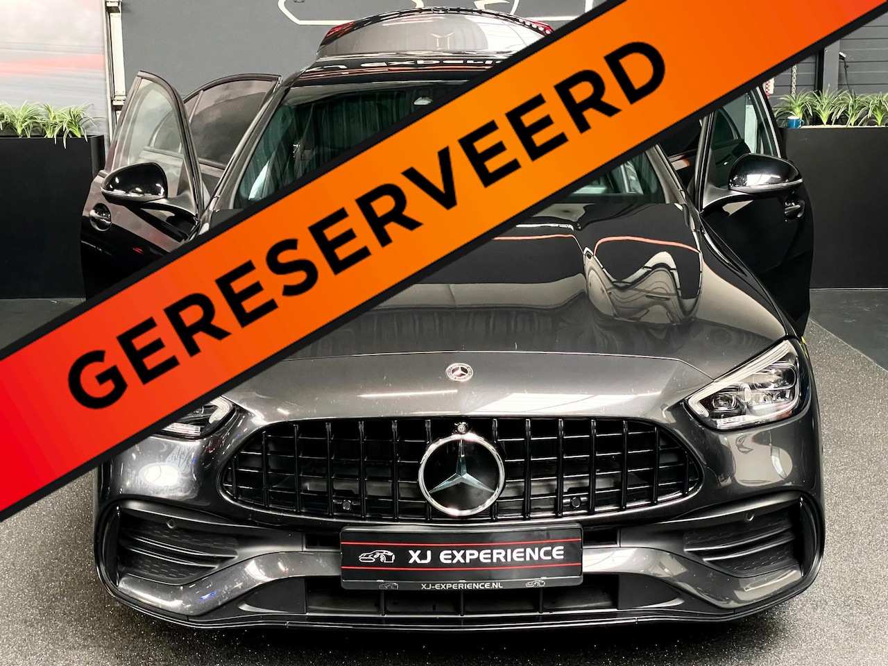 Mercedes-Benz C-klasse - 300 e AMG-LINE PANO Burmester 313 PK - AutoWereld.nl