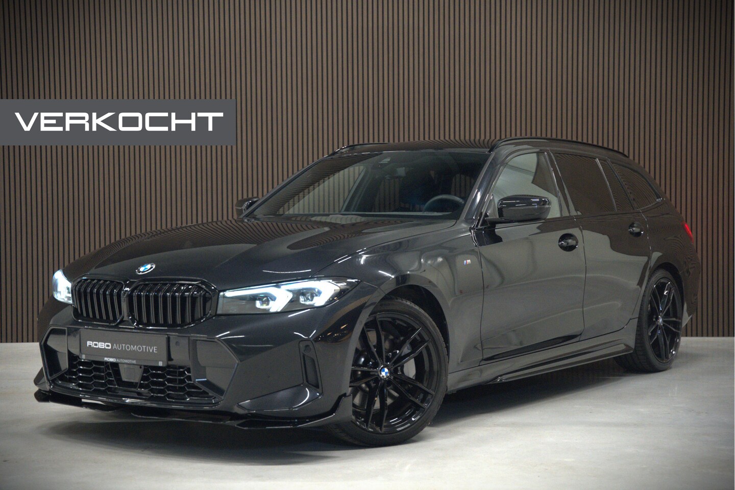 BMW 3-serie Touring - 330i xDrive High Excecutive M Sport | M Performance | Stoelverwarming | Camera | Navigatie - AutoWereld.nl