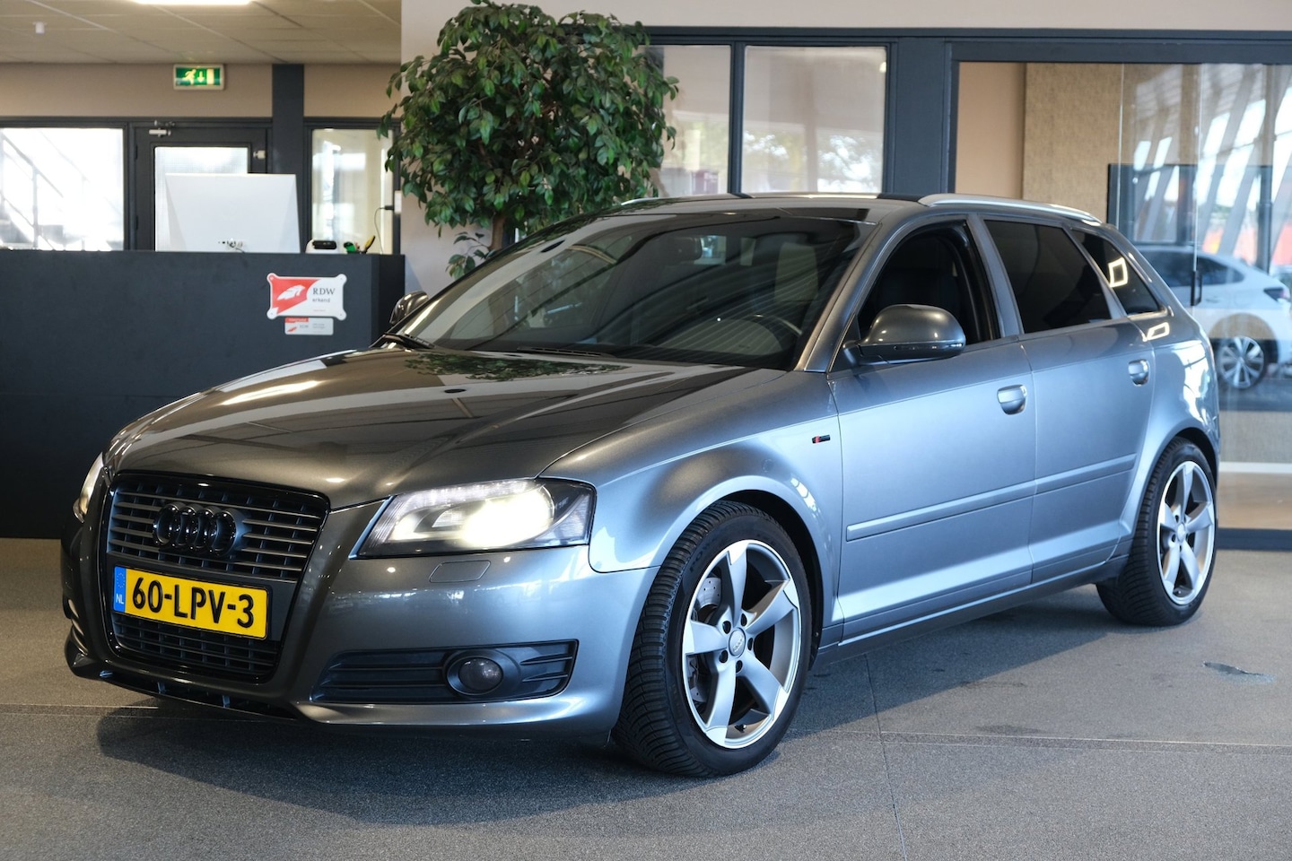 Audi A3 Sportback - 1.4 TFSI S-Line Autmaat Xenon Navi Cruise PDC - AutoWereld.nl