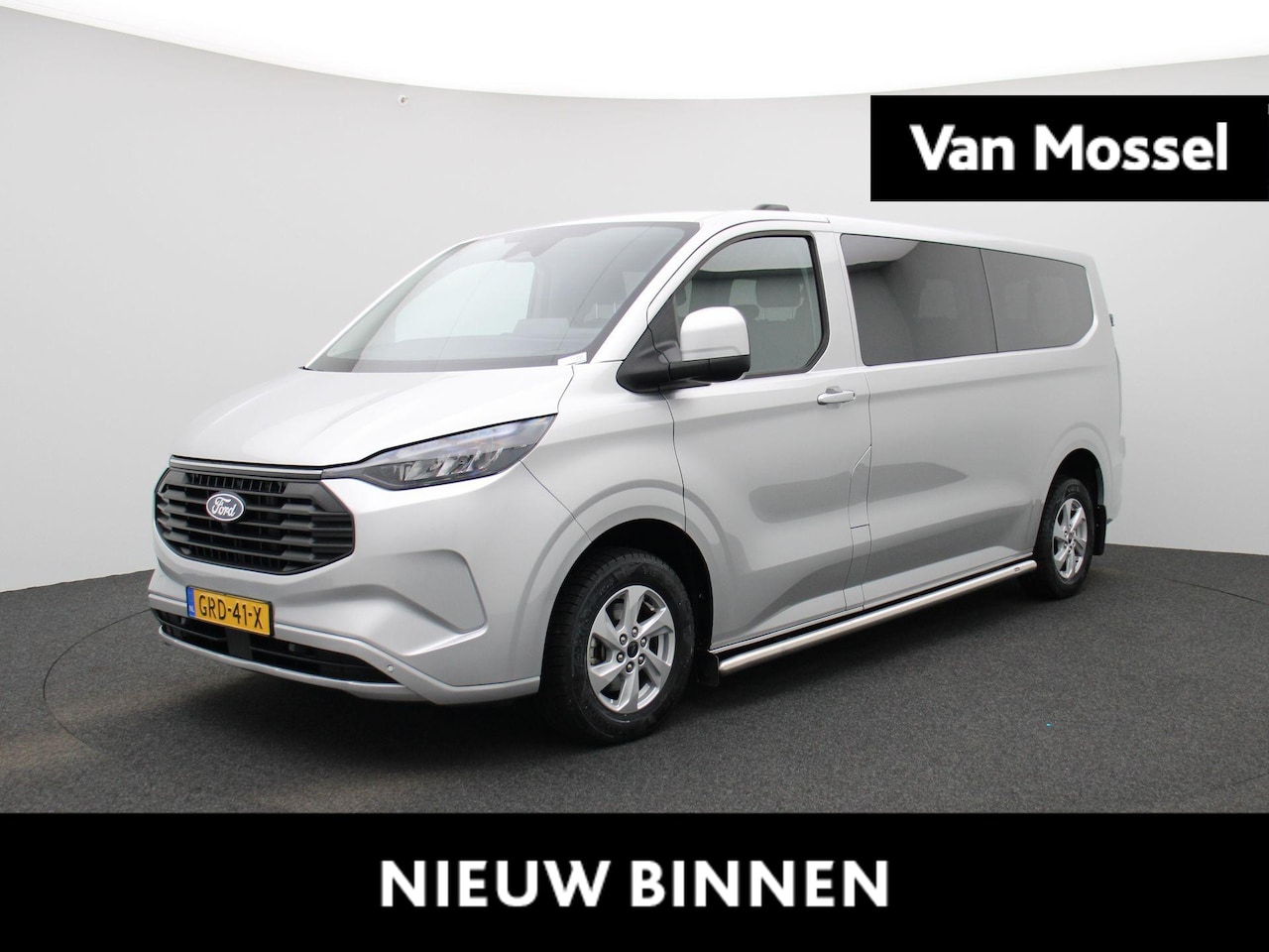 Ford Transit Custom - 340 2.5 PHEV L2H1 Limited Stoelverwarming | Navigatie | All-seassonbanden | Adapt.Cruiseco - AutoWereld.nl