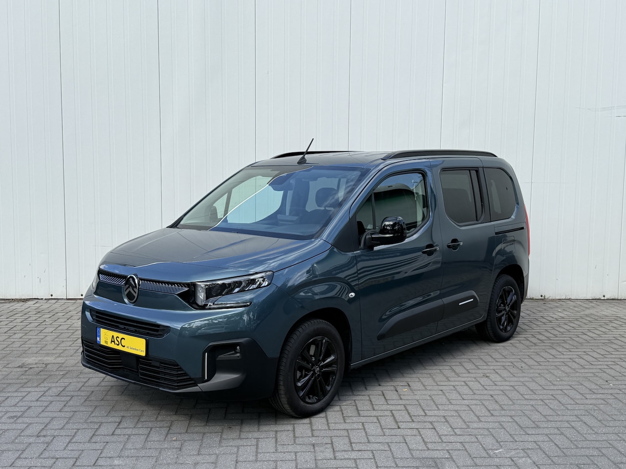 Citroën Berlingo - L1 Rolstoelauto 4+1 - Bodemverlaging - Alle opties - Nieuw Model ! - Rolstoelvervoer - AutoWereld.nl