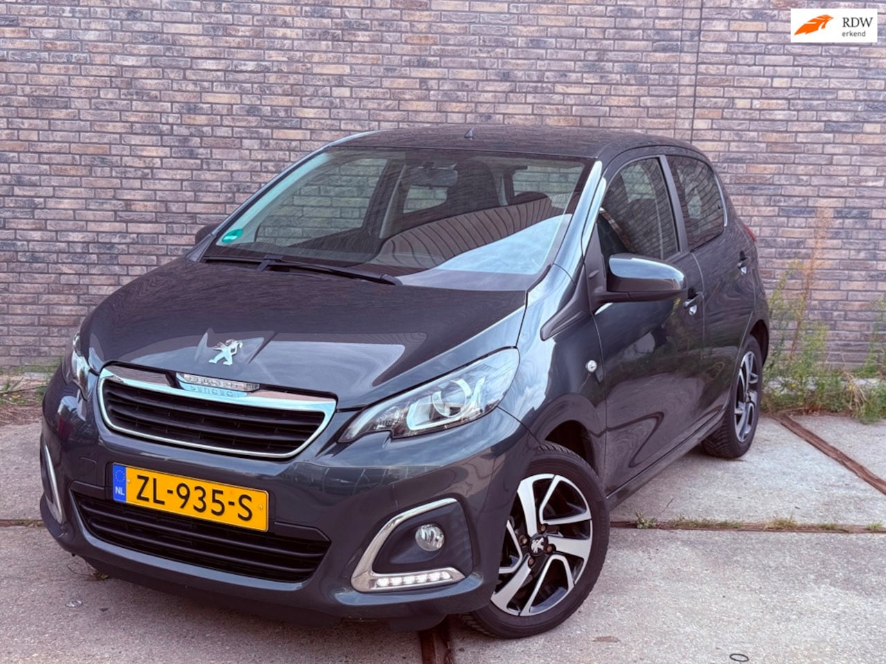 Peugeot 108 - 1.0 e-VTi Allure Carplay Cruise control - AutoWereld.nl